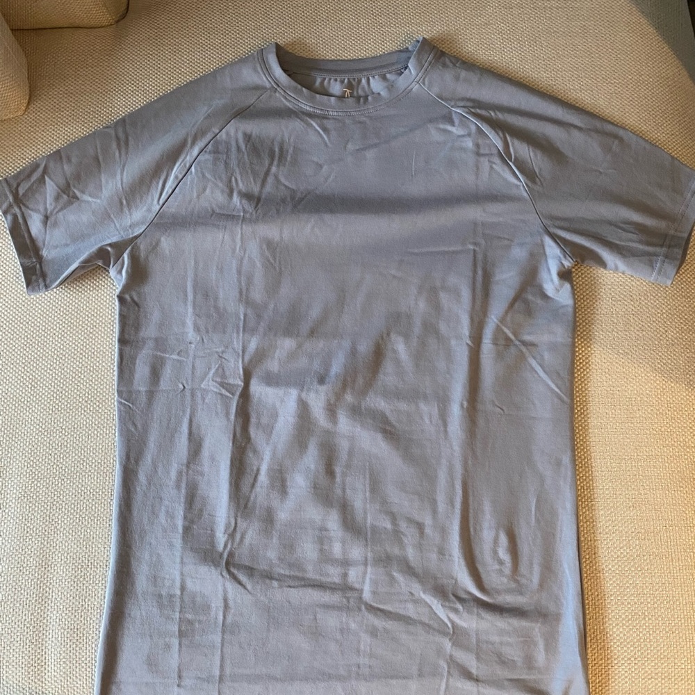 BRAND NEW Tailored Athlete T-Shirt - Size Medium